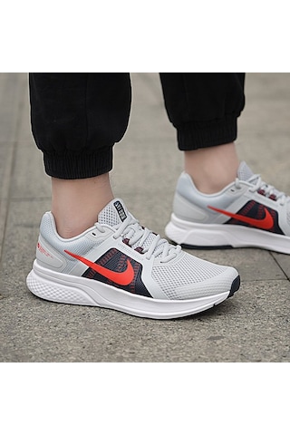 Nike Run Swift 2 Erkek Koşu Ayakkabısı Cu3517 006 Beyaz - Kırmızı