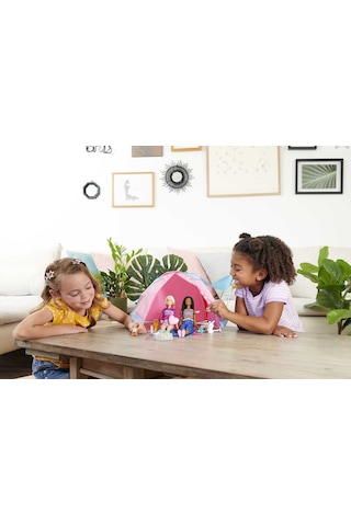 Barbie Malibu ve Brooklyn Kampta Oyun Seti HGC18