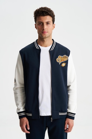 AR-MA Arma Erkek Pamuklu Regular Fit Dik Yaka Baskılı Cepli Kolej Mont Sweatshirt 001