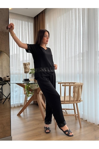 Soonaksesuar Kadın Kısa Kollu V Yakalı Pul Payetli Viskon Iki Iplik Bluz Ve Pantolon Ikili Takım Siyah