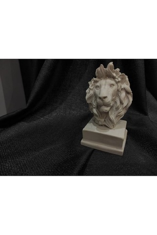 El Yapımı Aslan Başı Büstü .