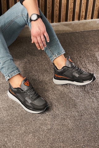 Günlük Erkek Sneaker Fileli Bağcıklı Kalın Tabanlı Rahat Spor Ayakkabı 4267 Füme- Orange- Siyah