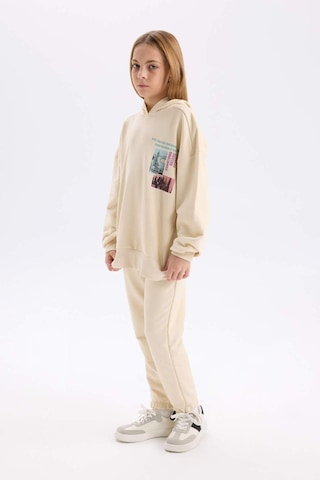 DeFacto Kız Çocuk 2'li Takım Bisiklet Yaka Baskılı Sweatshirt Beli Lastikli Jogger Eşofman Altı D4057A824WNER42 Ekru