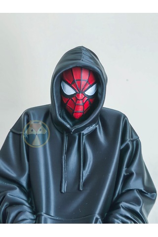 Urban Hero - Kapüşonlu Örümcek Adam .