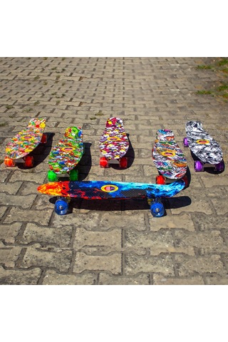 Işıklı Renkli Kaykay 55 CM Çok Renkli