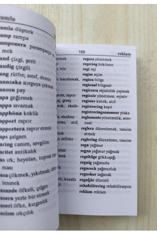 Fono İsveççe Cep Sözlük