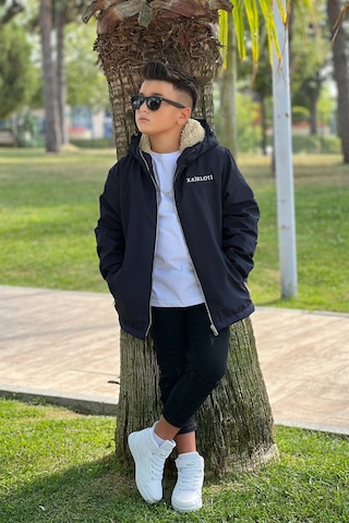 Erkek Çocuk Sabit Kapüşonlu Metal Armalı İçi Kürklü Mont Km3987 Siyah