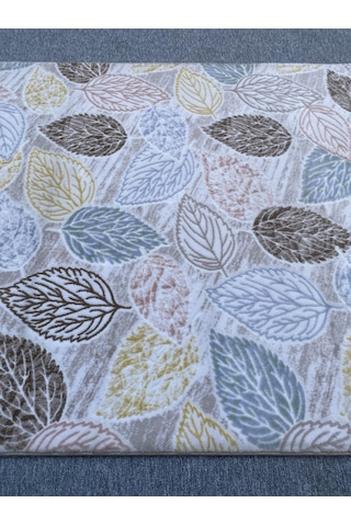 Yaprak Desenli Renkli Halı 150x160 Saçaklı Akrilik Kesme Halı