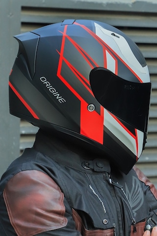 Strada Competition Beyaz-kırmızı-siyah Kask Güneş Vizörlü C1 Beyaz