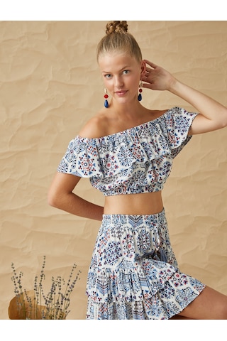 Koton Etnik Desenli Fırfırlı Omzu Açık Crop Bluz Mavi Desenli 2sak60207ew 2SAK60207EW03V