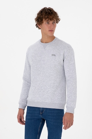 U.S. Polo Assn. Erkek Comfort Fit Bisiklet Yaka Şardonlu Açık Gri Basic Sweatshirt 50313757-VR001