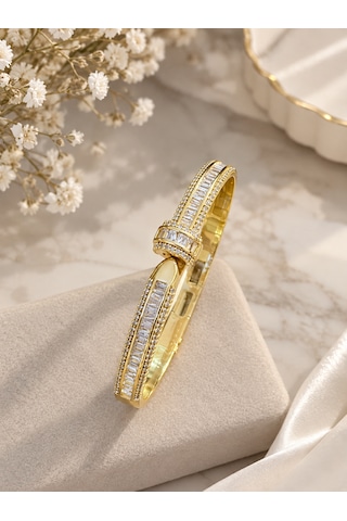 Kadın Love Model Baget Taş Detay Gold Renk Şık Çelik Bilezik