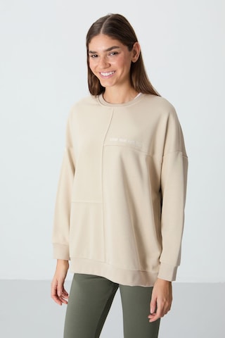 Tommy Life Bej Kompakt Pamuklu Kalın Pürüzsüz Dokulu O Yaka Oversize Fit Kadın Sweatshirt - 97288 Bej