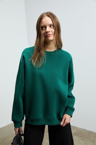 ETHIQUET KARIUS Kadın Organik Pamuklu İçi Polarlı Oversize Yuvarlak Yakalı Koyu Yeşil Sweatshirt