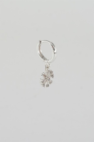 Kadın Kendi Tarzını Oluştur Zirkon Taşlı Çiçek Figürlü 1 Adet Küpe-3716 Gümüş