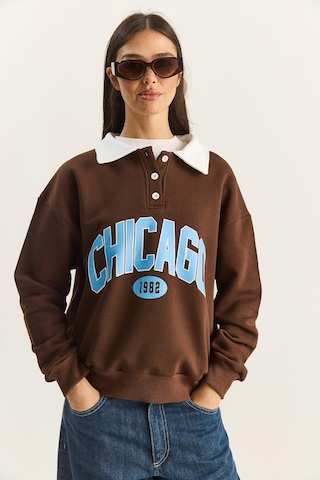 Shade Kadın Polo Yaka Chicago Baskılı Üç İplik Şardonlu Sweatshirt 60601050 - Acı Kahve Çok Renkli