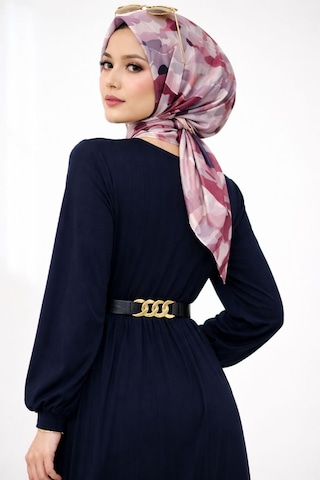 Hira Life Fashion Kadın Gold Zincir Kemer Detaylı Bisiklet Yaka Ve Tesettür Giyim Burgu Elbise Lacivert Lacivert