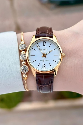 Casio Csıste217 Kadın Kol Saati