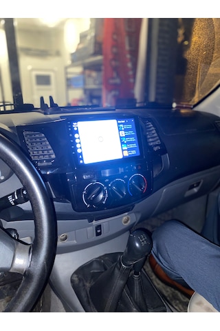 Toyota Hılux 2006-15 9" Uyumlu Androıd Multimedya Gerçek 2/32 Kablosuz Carplay Geri Görüş Kameralı 9"