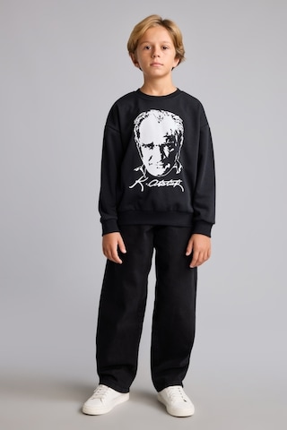 Defacto Atatürk Baskılı Bisiklet Yaka Sweatshirt Erkek Çocuk I6566a826wnbk81 Siyah-bk81