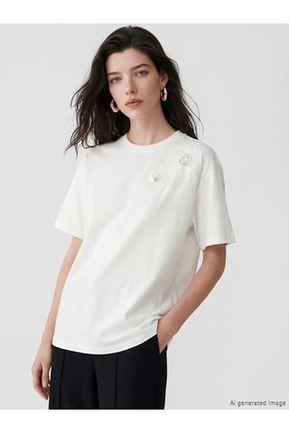 Lcw Comfort Beyaz Çiçek Aplikeli %100 Pamuklu Kadın Tişört