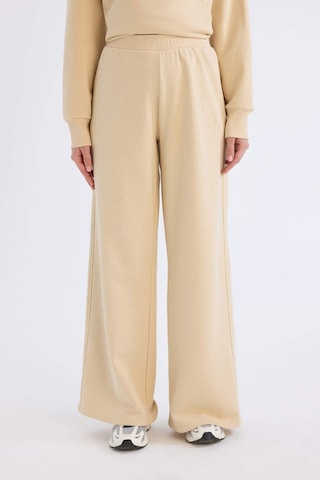 DeFacto Straight Fit Kalın Eşofman Altı Basic Düz Beli Lastikli Geniş Bol Paça E4979AX24WNBG754 Bej