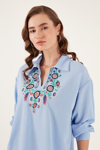 Lela Pamuklu Regular Fit Nakış Işlemeli Bayan Bluz 611Bz0181 Mavi