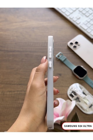 Samsung Galaxy S24 Ultra Uyumlu Süper İnce Mat Ultra Thin Silikon Kılıf Beyaz