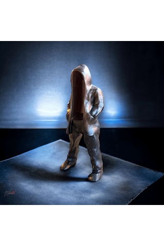 El Yapımı Hayalet Heykeli Bronz Renkli Benzersiz Masa Sanatı Eseri