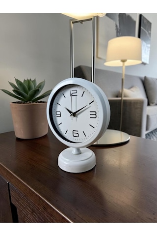 Premium Beyaz 25 X 20 Cm Metal Masa Saati Çok Renkli