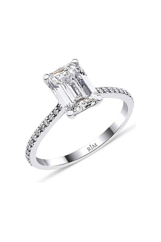2.50 Karat Emerald Tektaş Laboratuvar Pırlanta Yüzük - Hrd Sertifikalı Altın