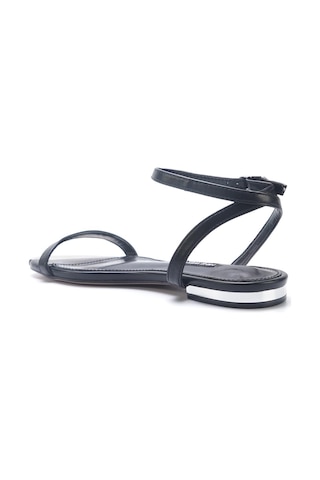 Nine West Maolaıne 5fx Siyah Kadın Düz Sandalet 000000000101928972 Siyah