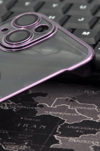 Apple Uyumlu iPhone 13 Uyumlu Mor Renkli İnce Kenarlı Şeffaf Sert Kapak Kılıf Mor -