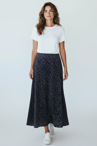 Kadın Beli Lastikli Desenli Sekiz Parça Balık Etek Lacivert