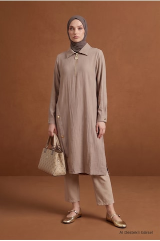 Armine Trend Fermuar Detaylı Yakalı Uzun Tunik Yan Düğme Detaylı Rahat Kesim Tesettür Tunik 111 Cm Boy Vizon 26yt447