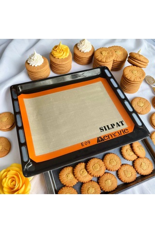 Fırınlanabilir Yıkanabilir Yağlı Silikon Pişirme Matı 30 Cm X 40 Cm