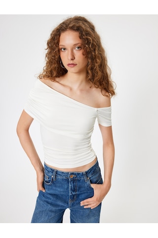 Koton Kayık Yaka Tişört Drape Detaylı Slim Fit Kısa Kollu Ekru 4sal11078ık Ekru