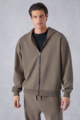 GRIMELANGE Ralf Erkek Kapüşonlu Uzun Kol Baskı Detaylı Fermuarlı Oversize Koyu Kahverengi Ceket Koyu Kahverengi