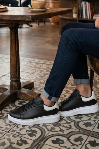 In Step Urban Comfort Serisi: Siyah Deri Erkek Minimalist Sneakers