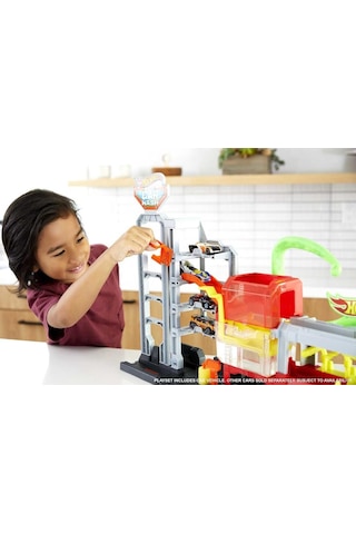 Hot Wheels Dev Ahtapot İle Araba Yıkama Oyun Seti Gtt96 - Teşhir
