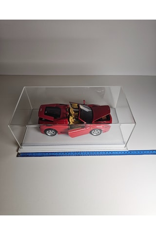 1:18 Model Araçlar İçin Beyaz Deri Tabanlı Pleksi Case