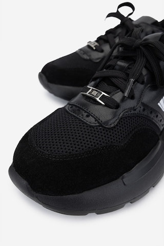Valmenti Kadın Hakiki Deri Siyah Süet Sneakers & Spor Ayakkabı 1123 6080 Bn Ayk Y25 Sıyah Suet Siyah