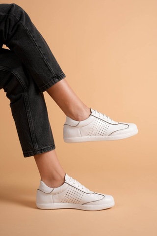 Analin Shoes Kadın Hakiki Deri Bağcıklı Süet Detaylı Spor Ayakkabı Beyaz