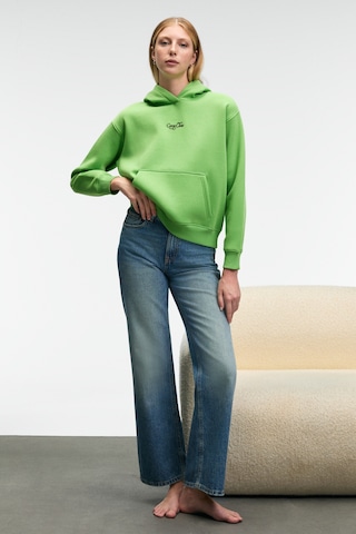 ETHIQUET ME UREA Kadın Nakışlı Kapüşonlu Comfort Fit Fıstık Yeşili Sweatshirt