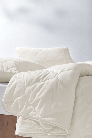 Yataş Vilnawashed Çift Kişilik Yün Yorgan Beyaz