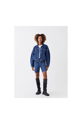 LC Waikiki Lcw Vision İndigo Gömlek Yaka Oversize Kadın Jean Ceket Orta İndigo Rodeo