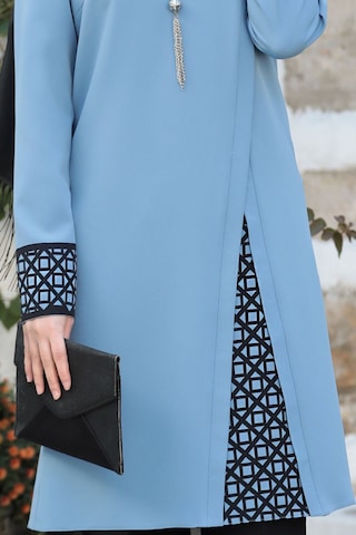 Lazer Kesim Detaylı Büyük Beden Tesettür Takım Mavi