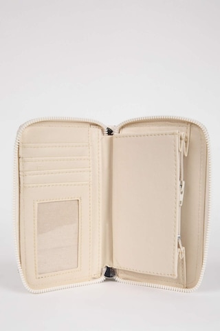 DeFacto Kadın Kalp Desenli Suni Deri Cüzdan B3772AXNSKR1