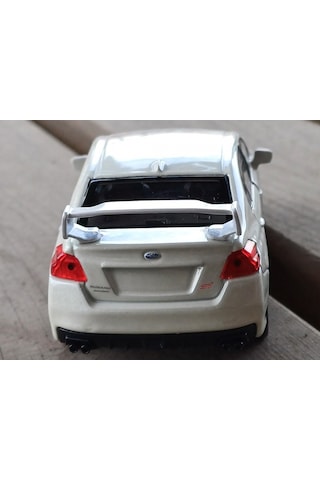 Welly Lisanslı Subaru Wrz Stı Çek Bırak Model Metal Araba 1:34 43693d - Beyaz