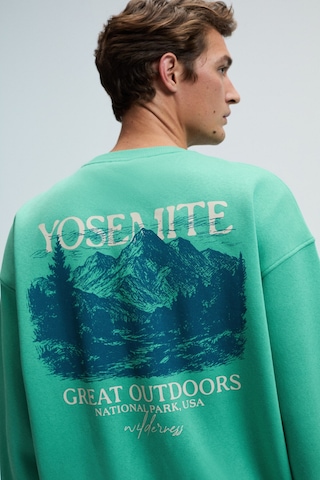 Grimelange PERCY Erkek Yuvarlak Yaka Göğsü Nakışlı Sırtı Baskılı Oversize Yeşil Sweatshirt
